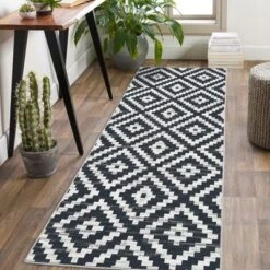 Washable Modern Geometric Living Room Area Rugs, Soft Non Slip Bedroom Carpet, Low Pile Foldable Thin Mat